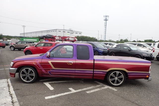 2001 Toyota Hilux JDM car for sale — photo 2 of 25