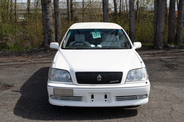 2000 Toyota Crown JDM car for sale — photo 2 of 25