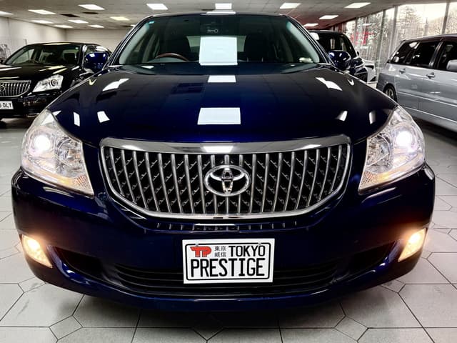 2012 Toyota Crown JDM car for sale — photo 2 of 5