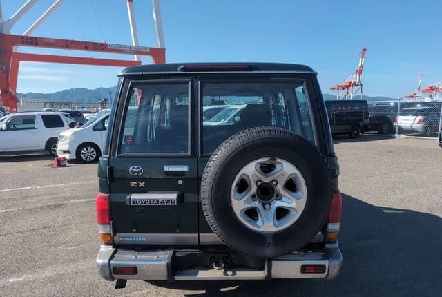 2001 Toyota Land Cruiser JDM car for sale — photo 4 of 25