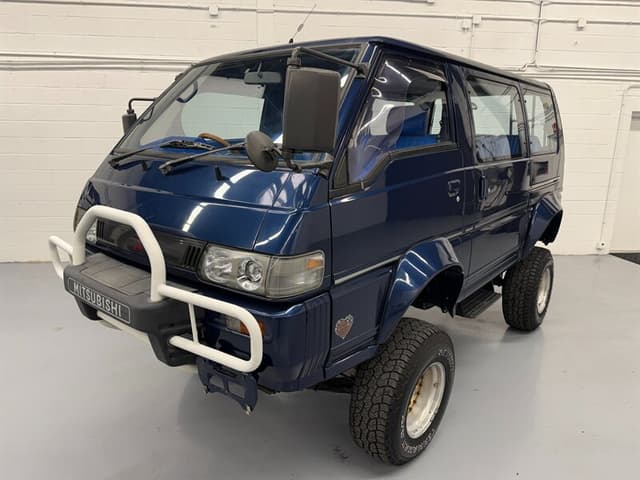 1993 Mitsubishi Delica JDM car for sale — photo 6 of 25
