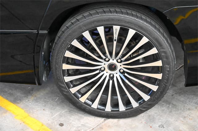 2012 Toyota Alphard JDM car for sale — photo 7 of 24