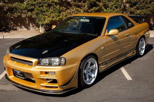 1998 Nissan Skyline JDM car for sale — photo 2 of 25