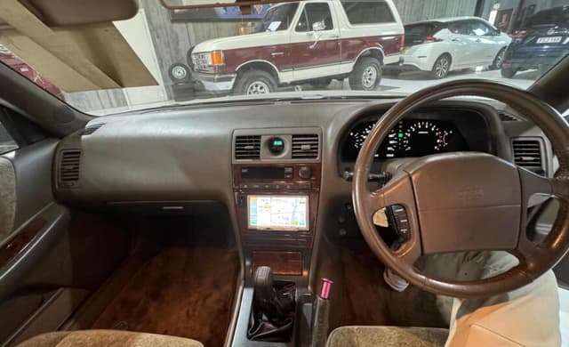 1995 Nissan Laurel JDM car for sale — photo 3 of 10