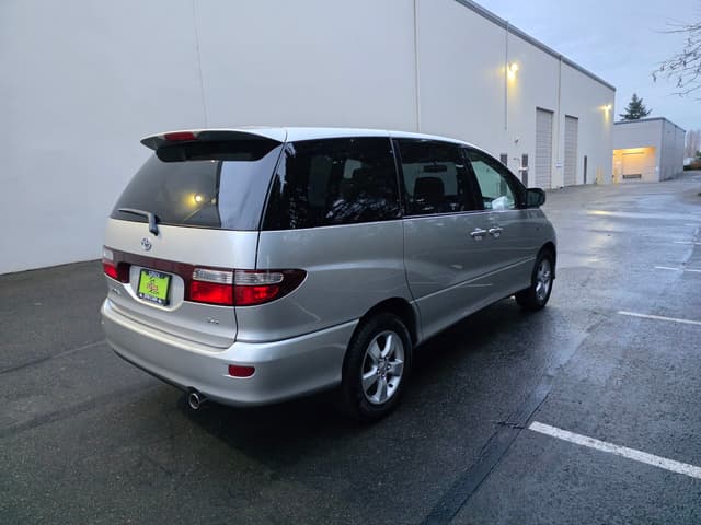 2000 Toyota Estima JDM car for sale — photo 7 of 17