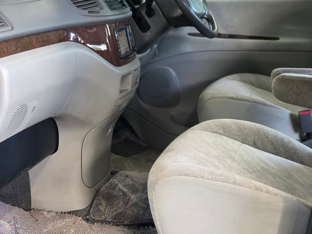 1998 Toyota HiAce JDM car for sale — photo 8 of 22