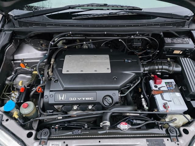 2000 Honda Odyssey JDM car for sale — photo 9 of 12