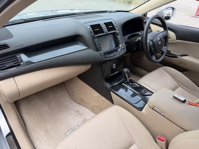 2008 Toyota Crown JDM car for sale — photo 11 of 16
