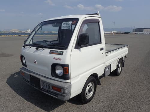 1991 Mitsubishi Minicab JDM car for sale — photo 2 of 14