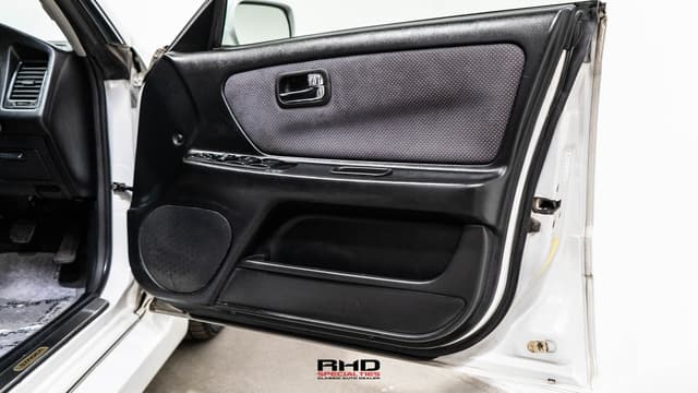 1998 Nissan Stagea JDM car for sale — photo 8 of 25