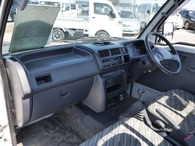 2001 Daihatsu Hijet JDM car for sale — photo 24 of 25