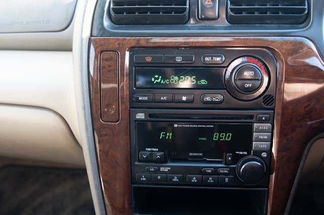 1998 Subaru Legacy JDM car for sale — photo 15 of 15