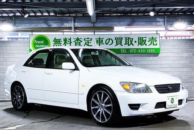 2002 Toyota Altezza JDM car for sale — photo 11 of 24