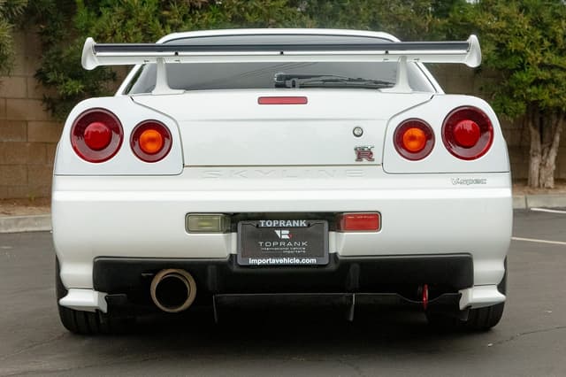 1999 Nissan Skyline JDM car for sale — photo 9 of 25