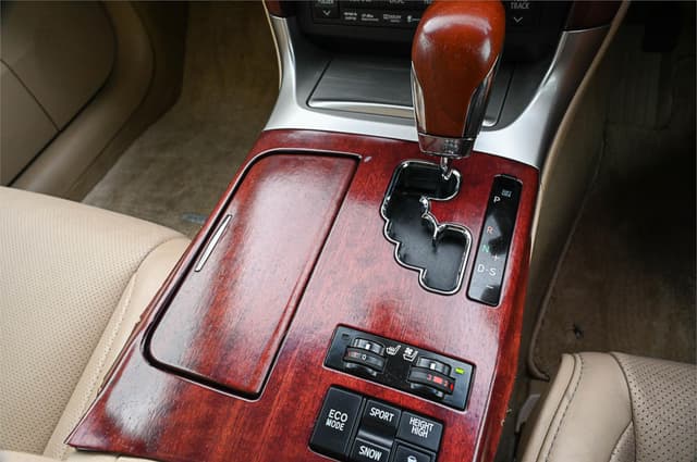 2009 Toyota Crown JDM car for sale — photo 23 of 25