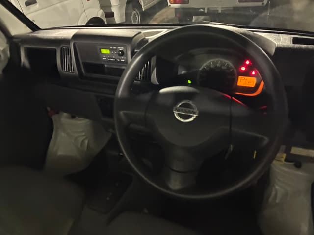 2010 Mitsubishi Minicab JDM car for sale — photo 5 of 5