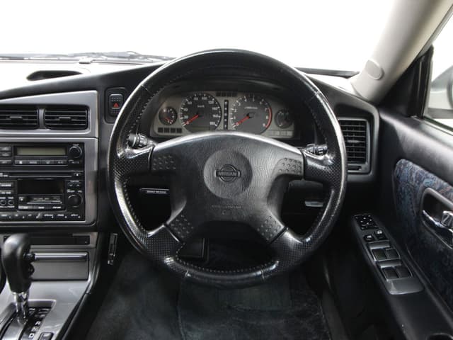 1996 Nissan Stagea JDM car for sale — photo 10 of 25