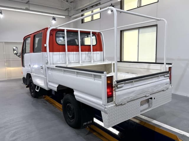 1994 Nissan Atlas JDM car for sale — photo 4 of 25