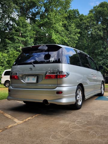 2001 Toyota Estima JDM car for sale — photo 4 of 25
