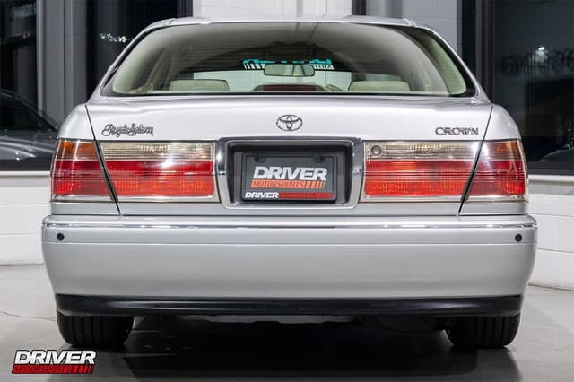 2000 Toyota Crown JDM car for sale — photo 9 of 25