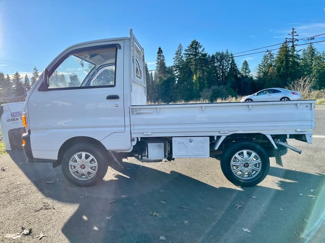 1995 Mitsubishi Minicab JDM car for sale — photo 4 of 25