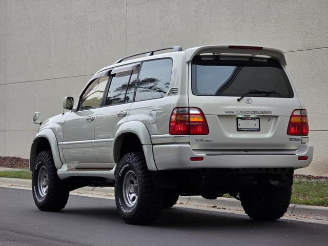 2000 Toyota Land Cruiser JDM car for sale — photo 4 of 25