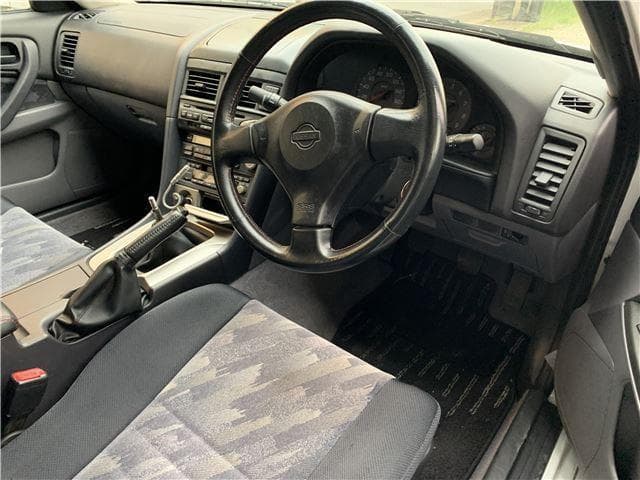 1998 Nissan Skyline JDM car for sale — photo 3 of 9