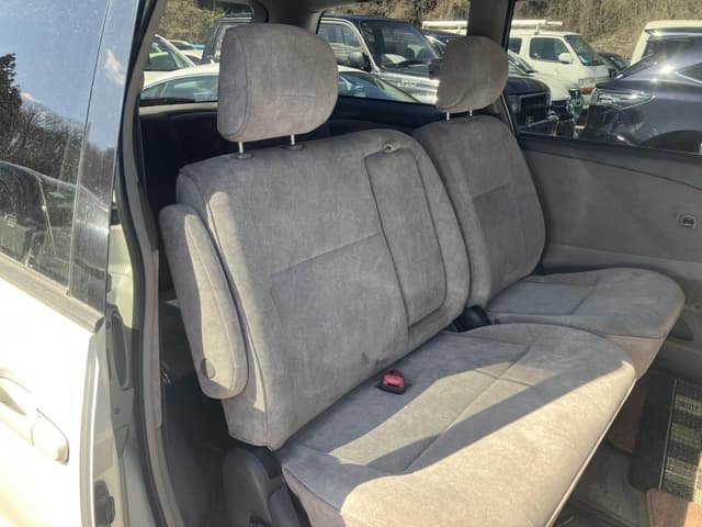 2001 Toyota Estima JDM car for sale — photo 8 of 11