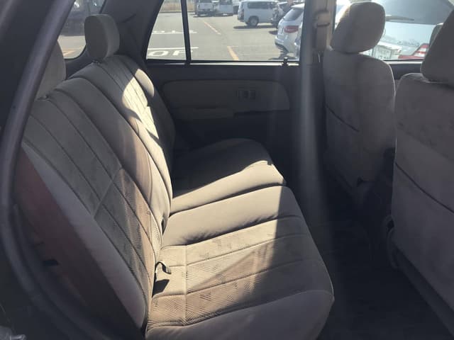 2000 Toyota Hilux Surf JDM car for sale — photo 7 of 12