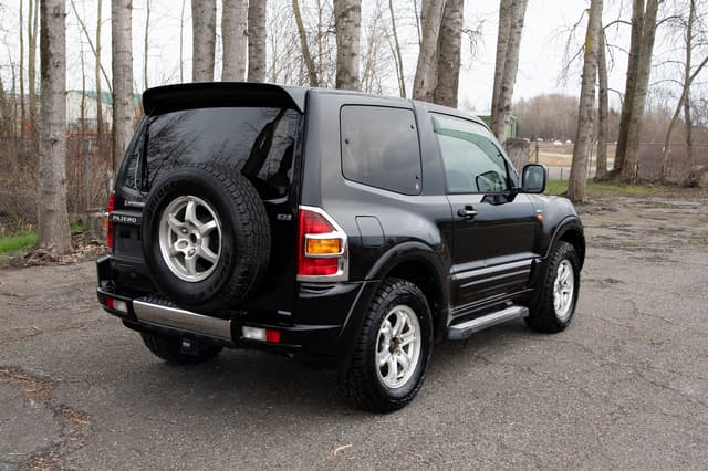 2000 Mitsubishi Pajero JDM car for sale — photo 6 of 15