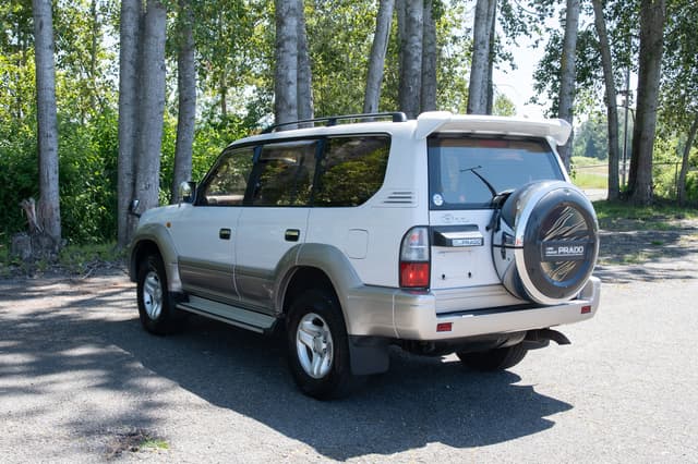 2001 Toyota Land Cruiser Prado JDM car for sale — photo 3 of 15