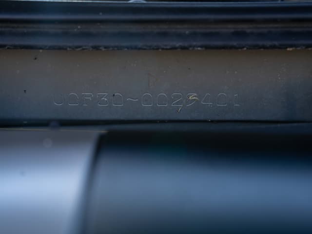 2001 Toyota Celsior JDM car for sale — photo 17 of 19