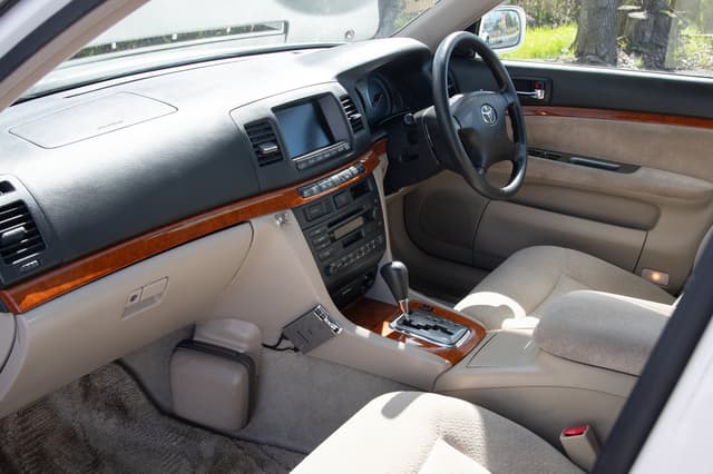 2001 Toyota Mark II JDM car for sale — photo 11 of 15