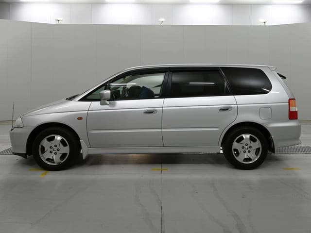 2000 Honda Odyssey JDM car for sale — photo 5 of 10