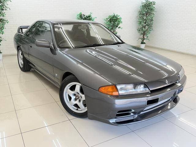 1991 Nissan Skyline JDM car for sale — photo 2 of 17