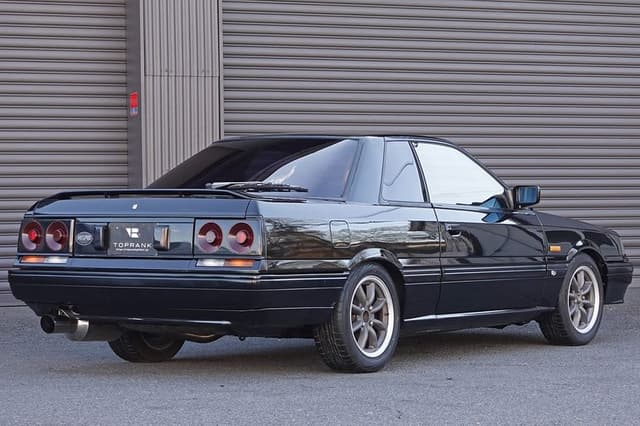 1987 Nissan Skyline JDM car for sale — photo 9 of 25
