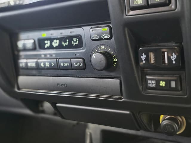 1999 Toyota Land Cruiser Prado JDM car for sale — photo 18 of 25