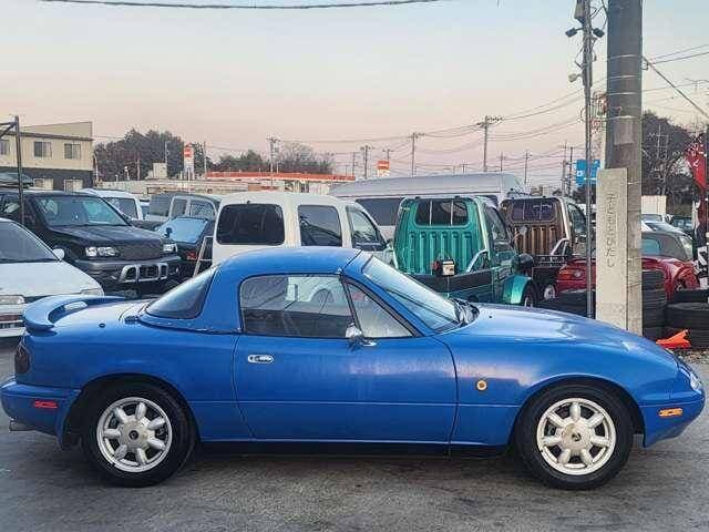 1990 Mazda Roadster (Eunos Roadster / MX-5) JDM car for sale — photo 4 of 20