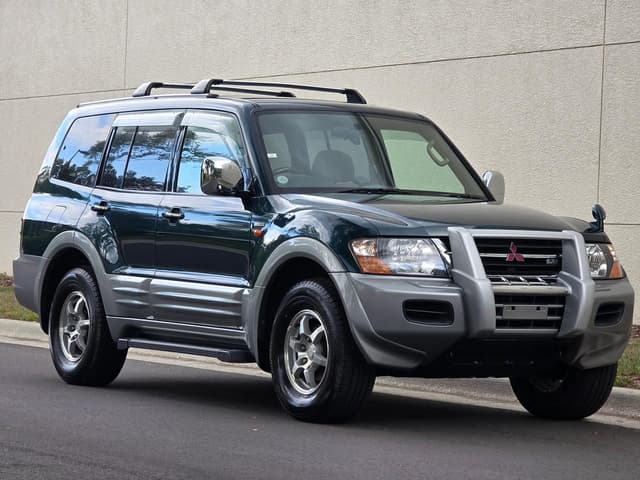 1999 Mitsubishi Pajero JDM car for sale — photo 10 of 25