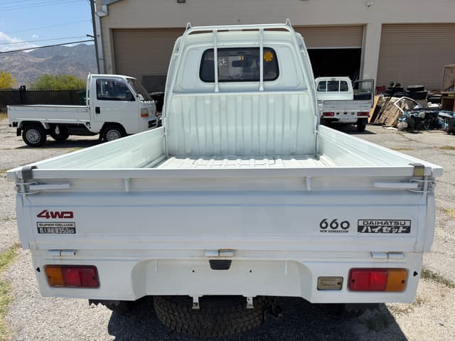 1992 Daihatsu Hijet JDM car for sale — photo 6 of 25