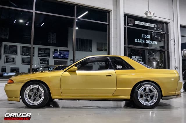 1991 Nissan Skyline JDM car for sale — photo 7 of 25