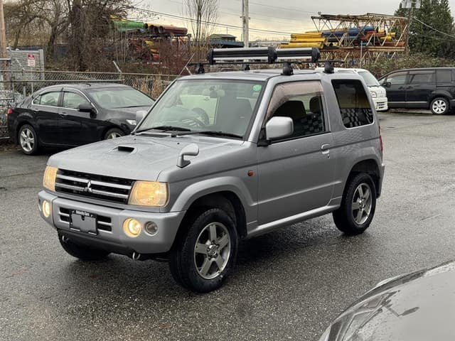 2006 Mitsubishi Pajero Mini JDM car for sale — photo 3 of 20