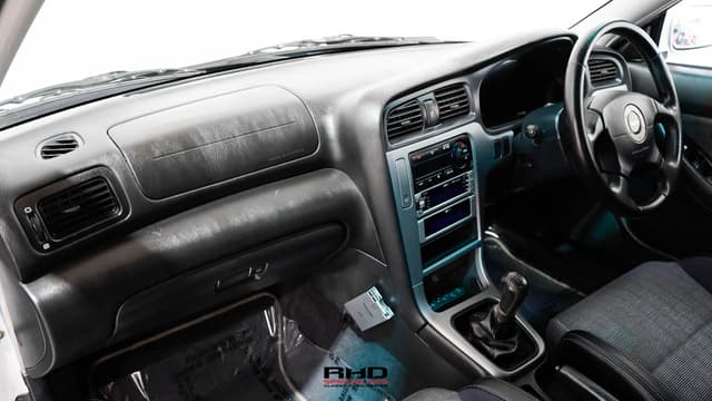 2001 Subaru Legacy JDM car for sale — photo 18 of 25
