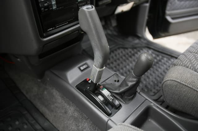 1995 Toyota Hilux JDM car for sale — photo 14 of 25