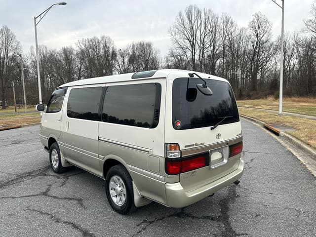 1999 Toyota HiAce JDM car for sale — photo 5 of 20