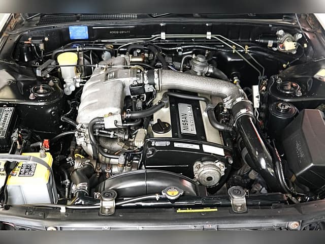 1993 Nissan Skyline JDM car for sale — photo 5 of 25