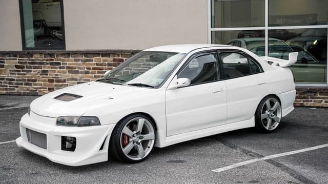 1997 Mitsubishi Lancer JDM car for sale — photo 7 of 25