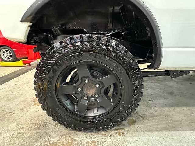 1999 Suzuki Jimny JDM car for sale — photo 9 of 23