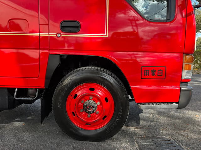 1998 Isuzu Elf JDM car for sale — photo 9 of 16