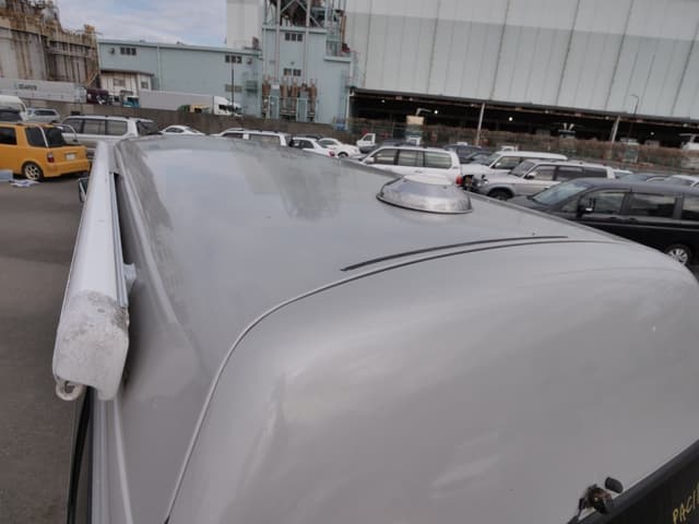 2001 Toyota HiAce JDM car for sale — photo 15 of 25